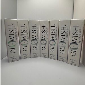 HUDA BEAUTY GloWish Multi Dew Foundation (Mint Green Packaging)